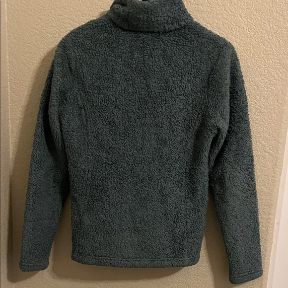 Patagonia Forest Green Fleece Jacket - Picture 2 of 3